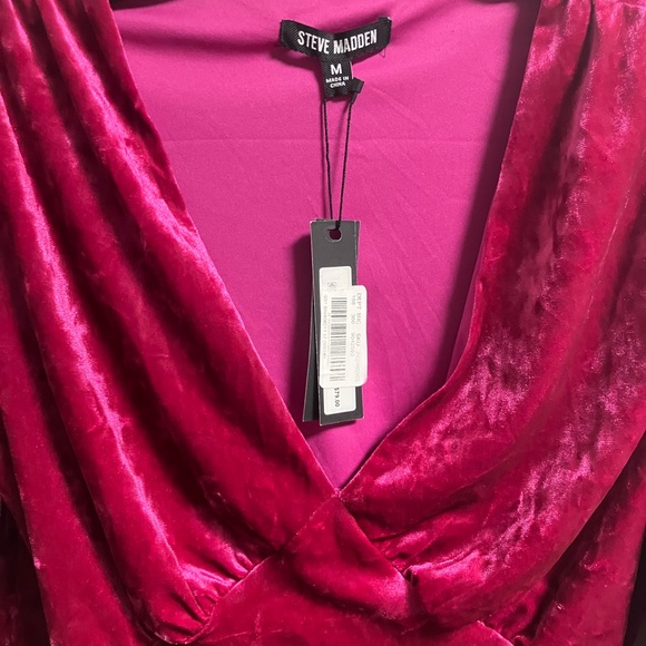 Steve Madden Fuchsia Long Sleeve Ruched Dress - Picture 7 of 7